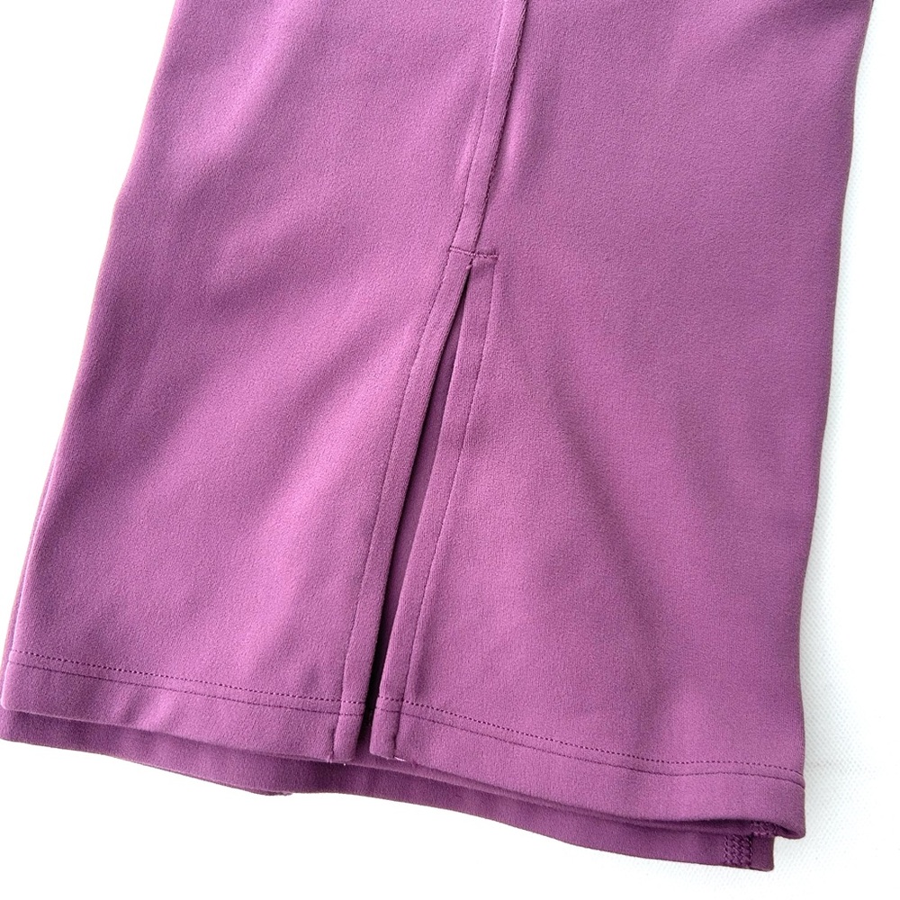 Lululemon Add Flare High-Rise Crop 21" in Vintage Plum. Size 4 . Like New - Picture 11 of 12